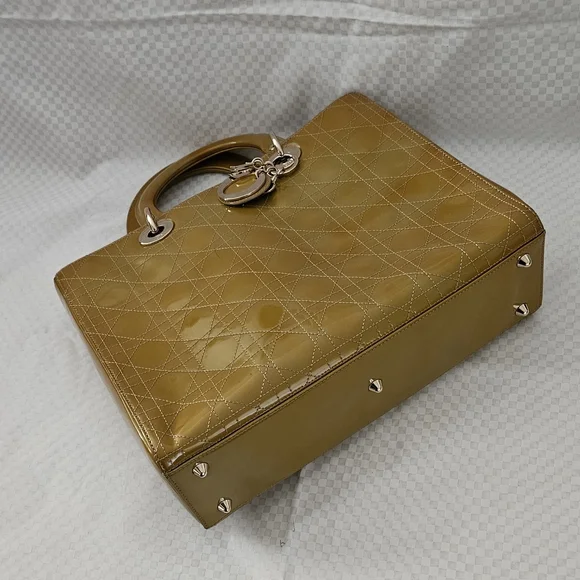 Christian Dior Cannage Lady Dior Gold Enamel Luxury Hand Bag (LIMITED EDITION) - Picture 13 of 16